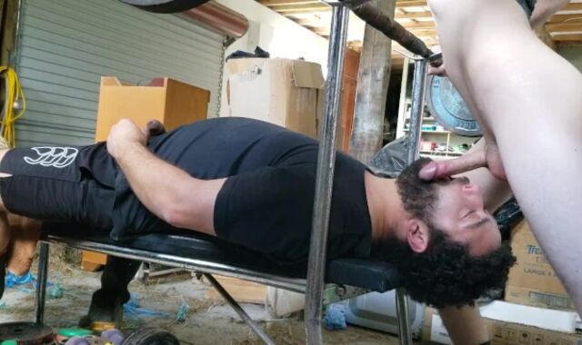 Uber-Cute shaft gives deep gullet workout on the weight bench