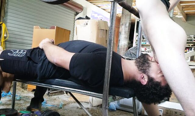 Uber-Cute shaft gives deep gullet workout on the weight bench
