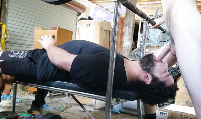 Uber-Cute shaft gives deep gullet workout on the weight bench