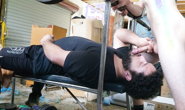 Uber-Cute shaft gives deep gullet workout on the weight bench