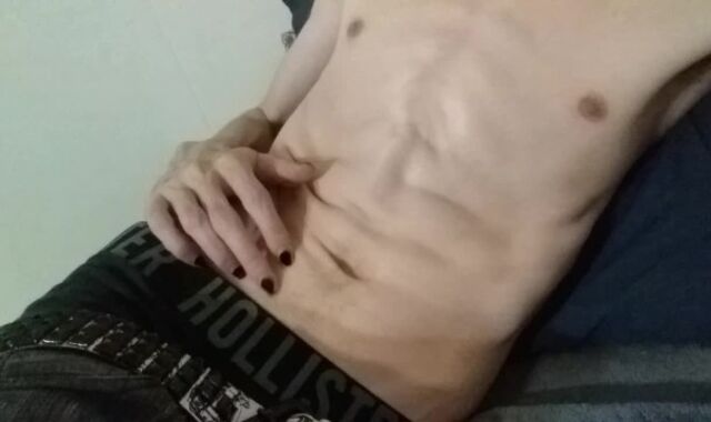 Skinny emo faps it and fingers self