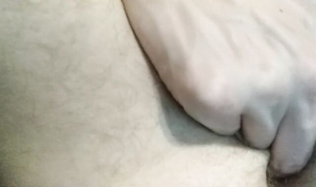 Skinny emo faps it and fingers self