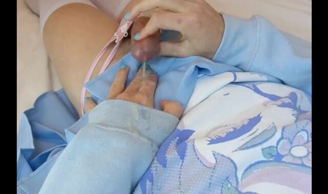 Pastel Guy loves to Tease Himself with Light Rubbing