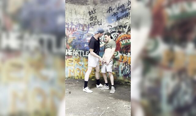 Enormous stepbrother Gives Little' Step-Brother Blowage in the Forest