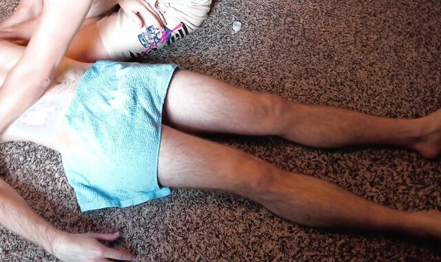 Elderly College chest massage with getting off and yam-sized jizm shot with loud boy bellow