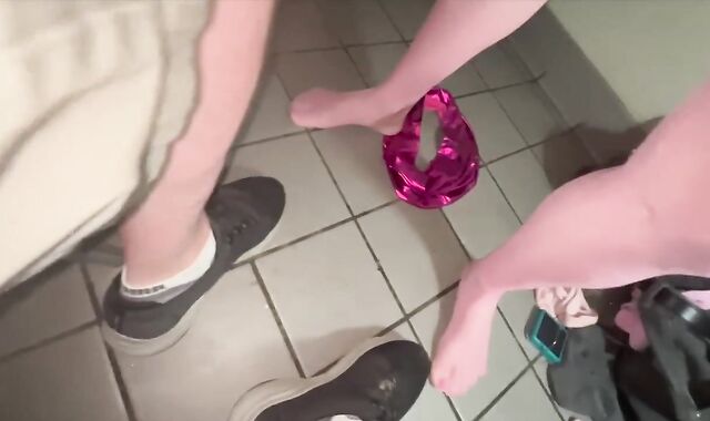 Sissy Queer Luvs Sucking Rigid-Ons at Flick Arcade