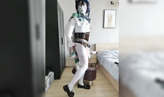 Genshin cosplay温迪自慰行為と射精