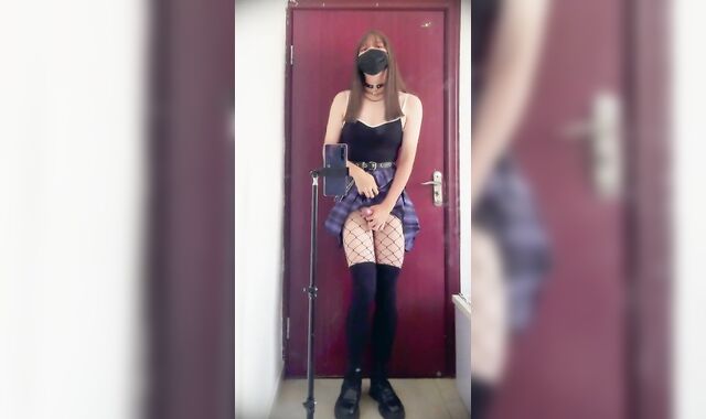 Crossdresser // Masturbate To Myself In The Mirror