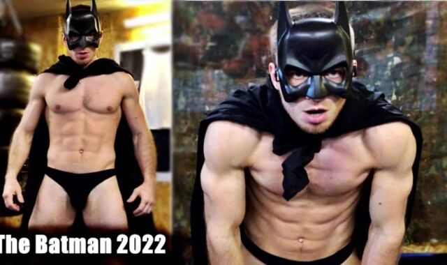 Russisk BATMAN redder verden fra homofile! En muskuløs superhelt knepper og ydmyger dig verbalt!!
