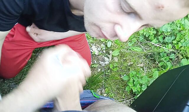 Deep Jaws Jism nd swallow