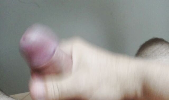 Home Alone Wanking My Erect Beef Whistle Until I Cum