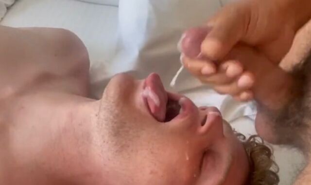 YOUNGSTER FACE SMASHED, TONGUING CUM AND SLURPING FEET