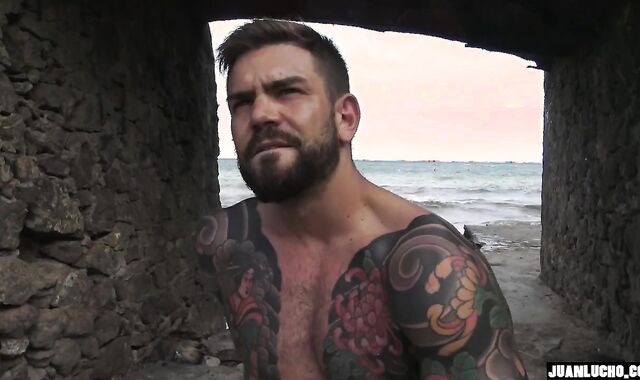 JUAN LUCHO SOLO IN THE BEACH