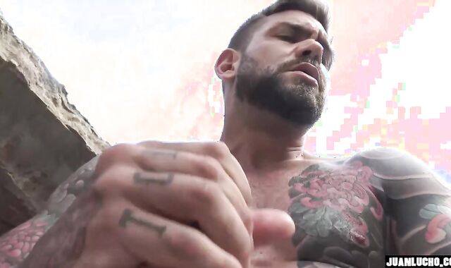 JUAN LUCHO SOLO IN THE BEACH