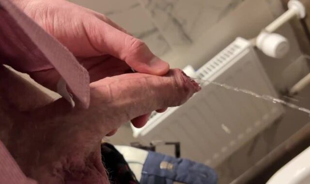 Wool Coated man in suit peeing and fapping off at office rest apartment and spunk into restroom's sink