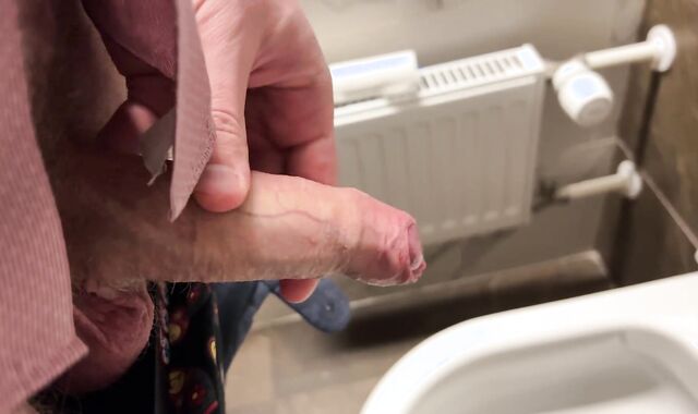 Wool Coated man in suit peeing and fapping off at office rest apartment and spunk into restroom's sink