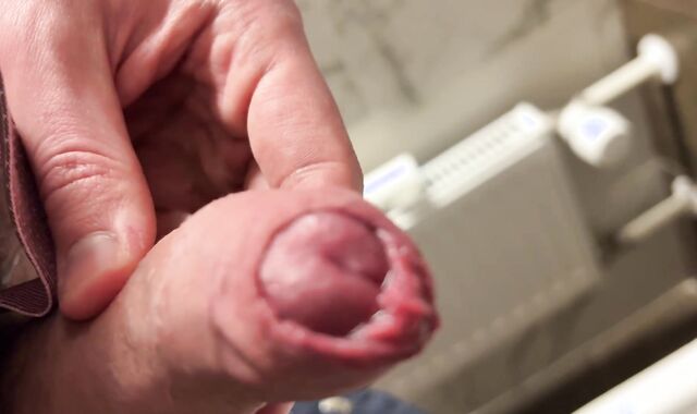 Wool Coated man in suit peeing and fapping off at office rest apartment and spunk into restroom's sink