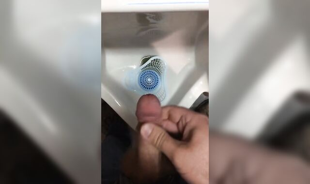 truck stop urinal bate