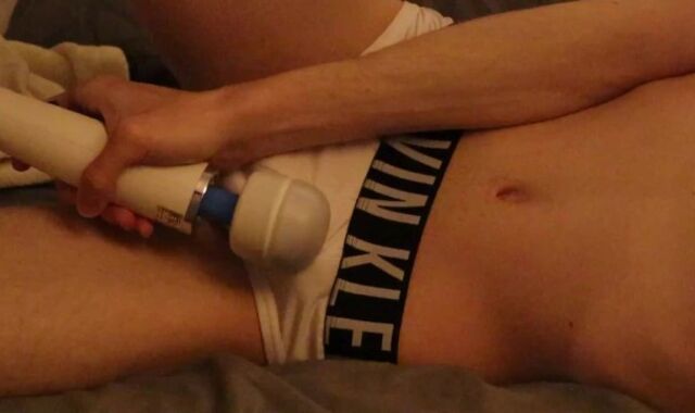 Twink using massager on his throbbing jizz-pump