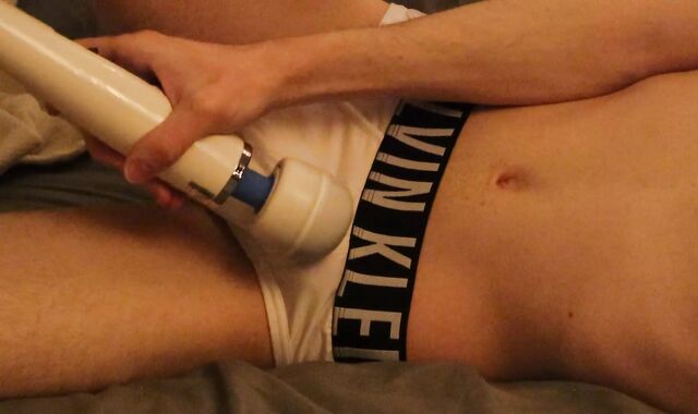Twink using massager on his throbbing jizz-pump