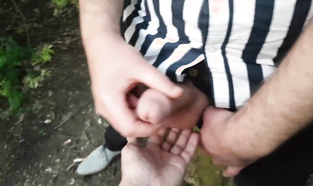 Public Cruising - Blow, fap, caught, cum and pee