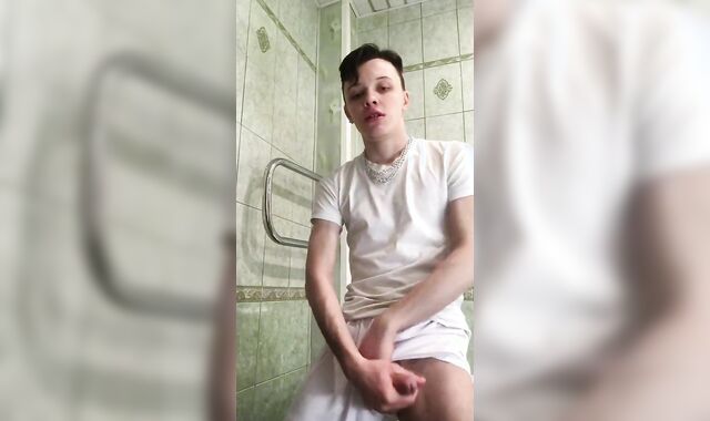 sizzling lad tugging and spunking in douche