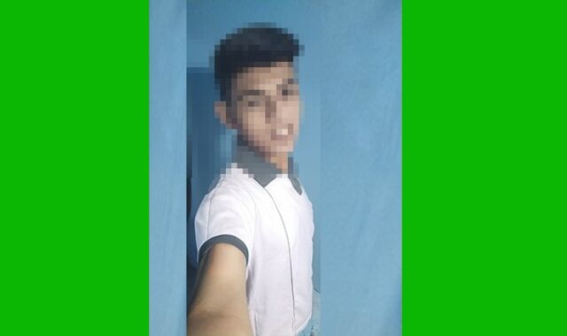 Teen Sri lankan homo twink stud moarn while musterbate on selfie web cam