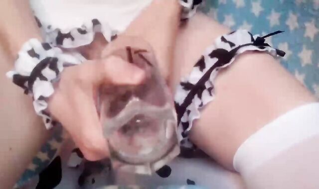 Femboy wanks his milk in a cow costume