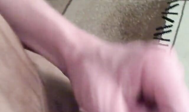 construction fellow faps off XXL flow