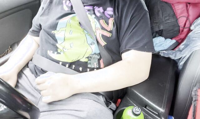 Homo chubs drains bone until he blows a geyser and shoots his flow in his camper