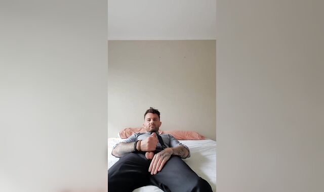 Lunchtime Hotel intercourses, jizz wettened suit