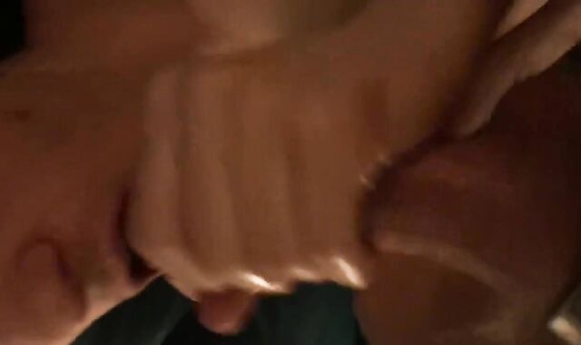 Hetero boy blows a load on my face