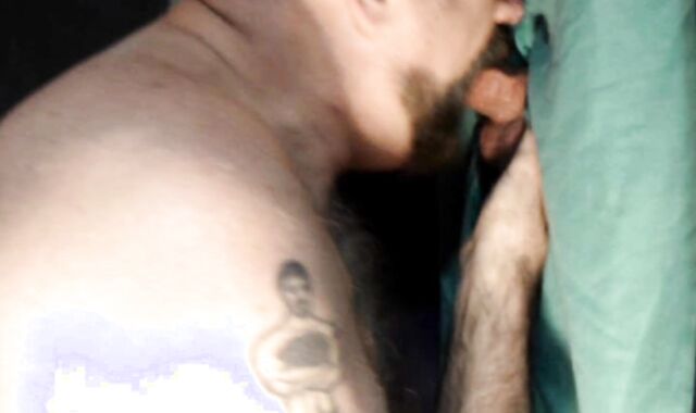 GH#17 Married boy from Grindr faps off at Glory Crevasse