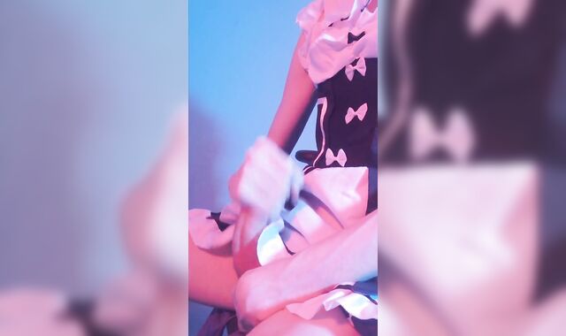 legitimate year aged femboy maid dancing Ankha Zone