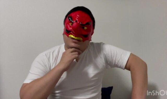 Japanese lush fellow shoots a load in yam-sized quantities using a massage gun