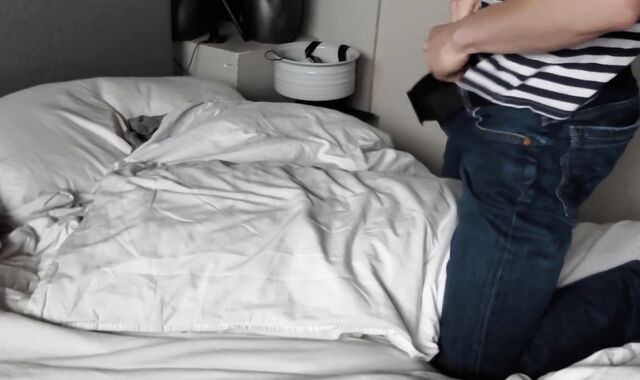 My fan asked me to sex a pillow, so here's me screwing a pillow