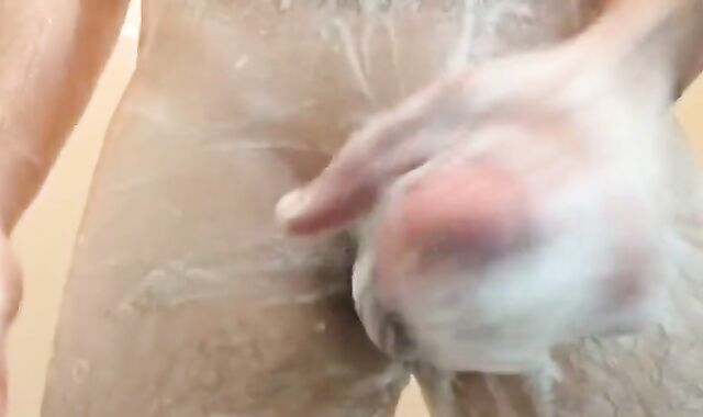 Ample white penis drained in shower