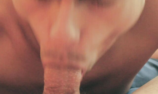 Mi amigo hétero me llena la cara de leche