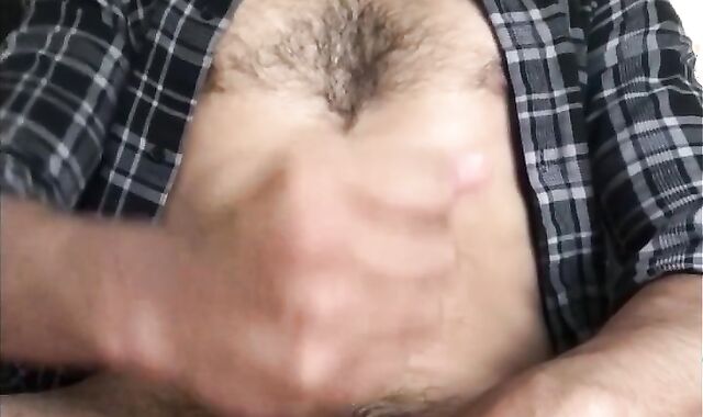 Latin Dad Shoots Immense Stream