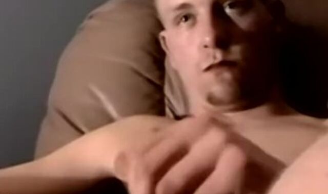 First-Timer dude fapping off and squirting a ginormous load out
