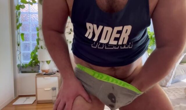 Cumming on Tradie Trunks After Clad In Them For a Week by Admirer Request