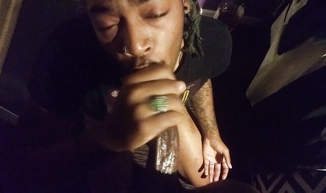 Dl homie shoots strong load in my mouth