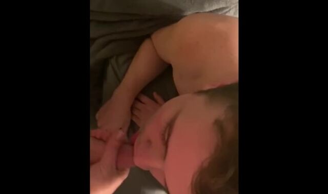 Boyfriend giving head