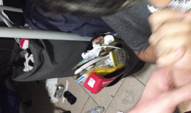 Joey Tanner deep-gullets 2 spears