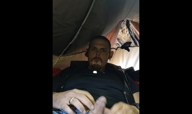 I love smoking and playing with my meatpipe.