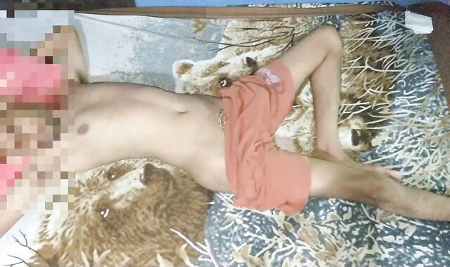 Nubile fellow spunk before bedtime