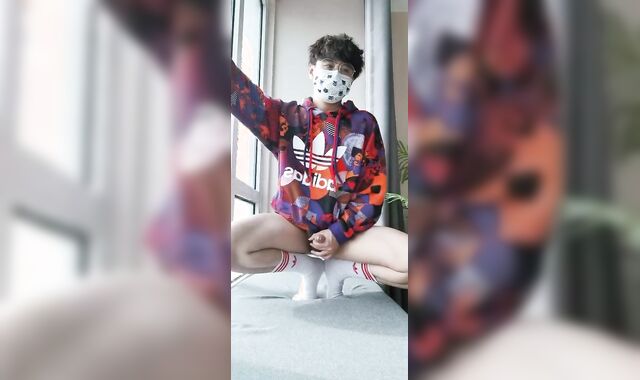 Uber-Uber-Cute high school school female is addicted to hands on balcony