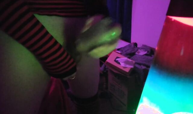 Draped Femboy blows two massive fountains!