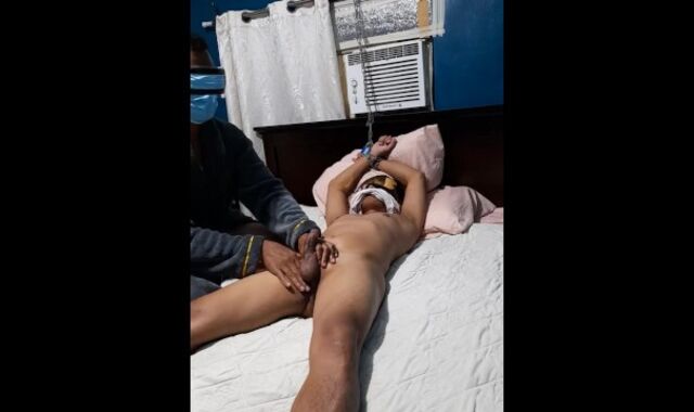 Gwapong Seaman Nilasing at Pinagtripan ng Kabaro