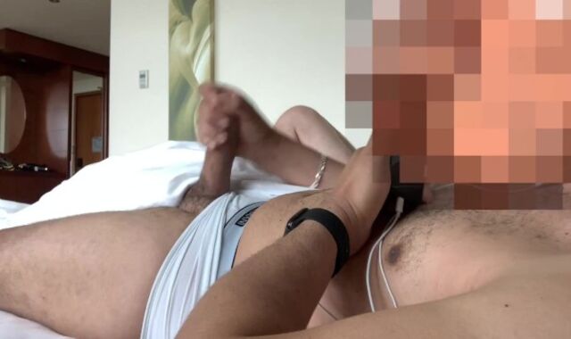 Catching while Im stroking